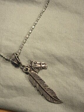 925 Sterling Silver Chain Western Equestrian Horse Head Feather Pendant Necklace